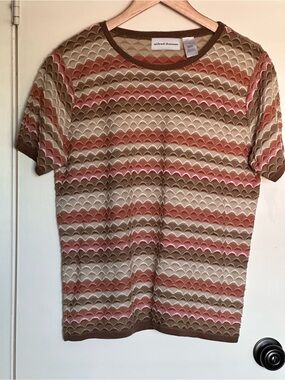 Vintage Alfred Dunner Scallop Knit Short Sleeve Sweater Medium Brown Rust USA. M